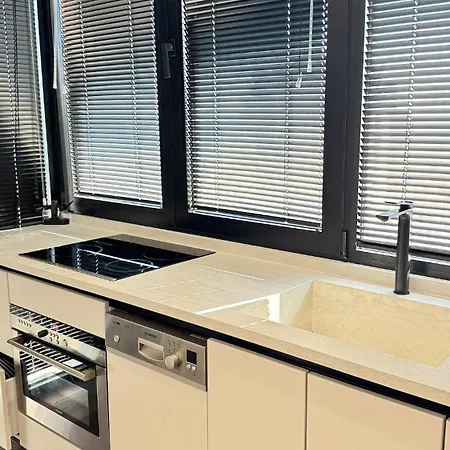 Bs5 Center With Jaccuzzi